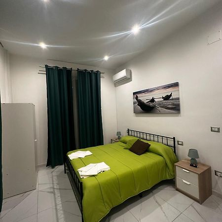M2 Apartment نابولي المظهر الخارجي الصورة