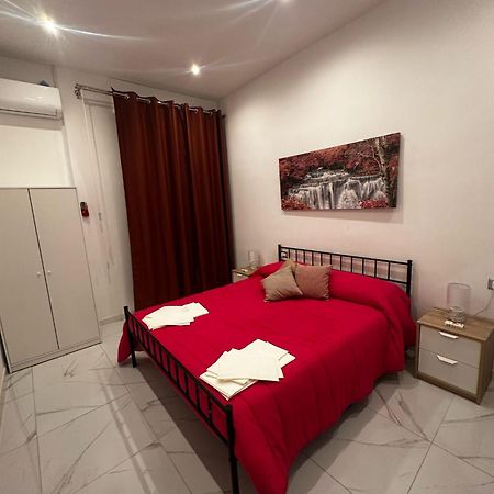 M2 Apartment نابولي المظهر الخارجي الصورة