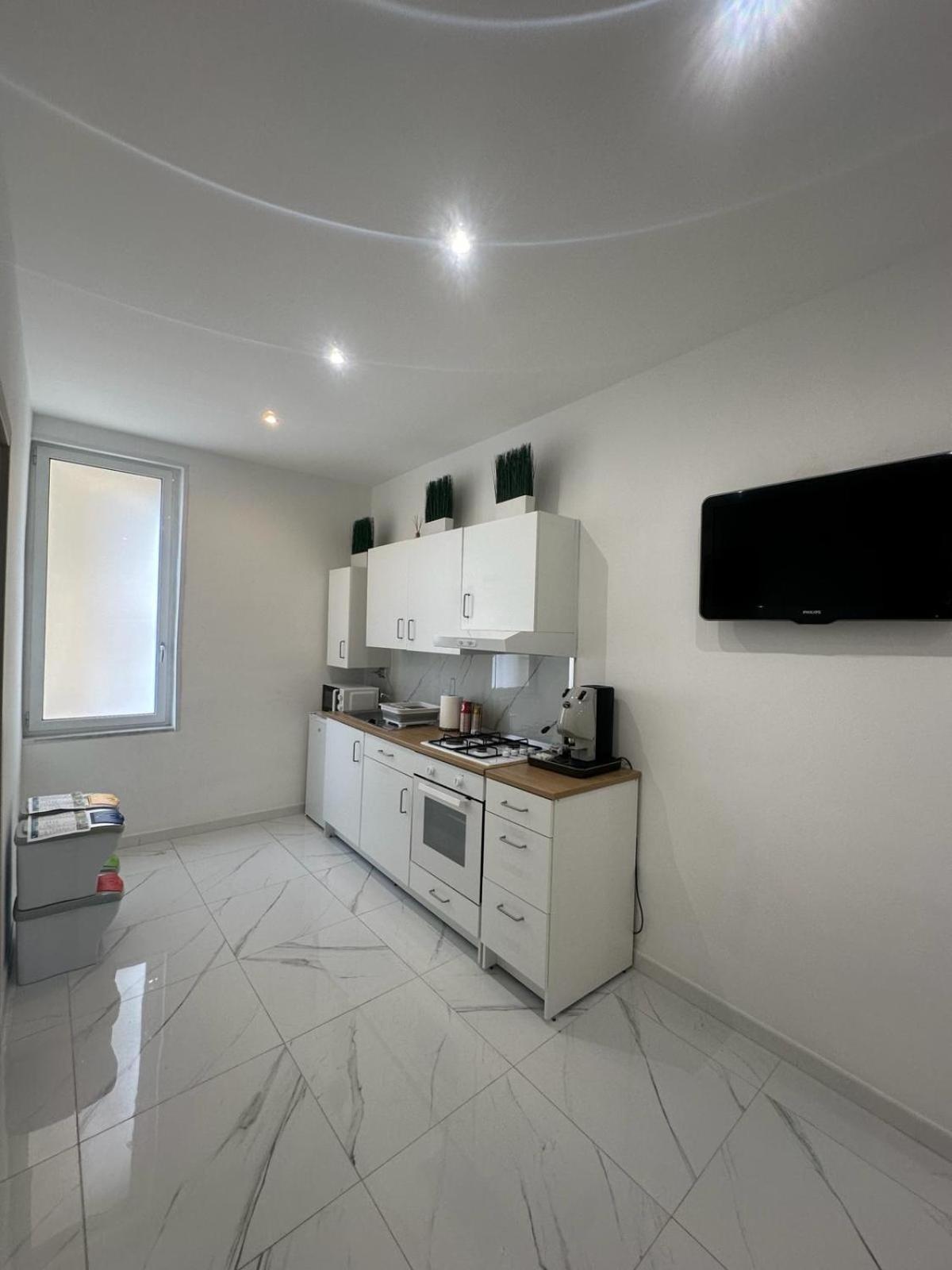 M2 Apartment نابولي المظهر الخارجي الصورة
