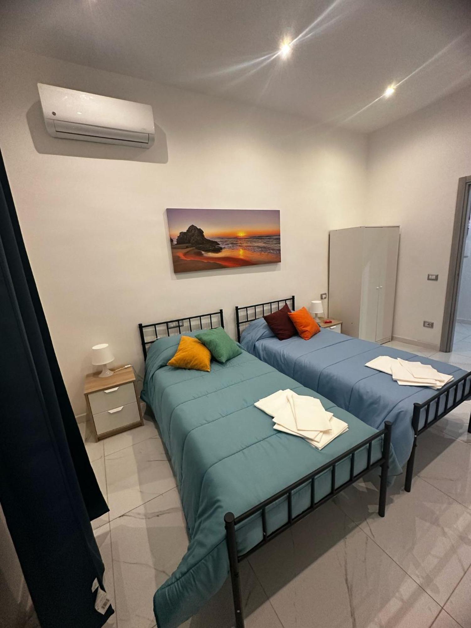 M2 Apartment نابولي المظهر الخارجي الصورة