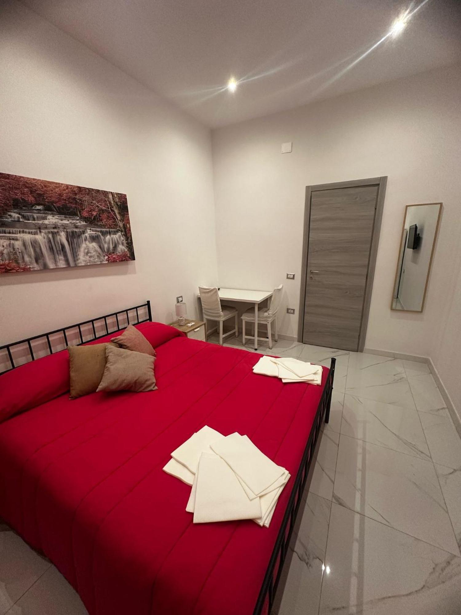 M2 Apartment نابولي المظهر الخارجي الصورة